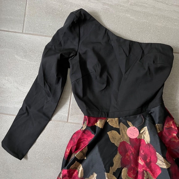 CHI CHI LONDON DRESS SZ 6 US 8 UK - Picture 2 of 12